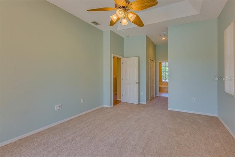 Photo 7 of 25 - 9118 Flagstick Ln, Hudson, FL 34667