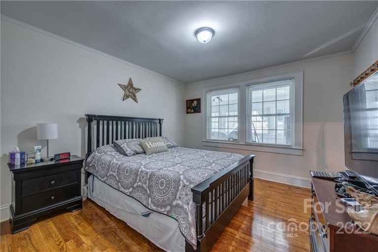 Photo 19 of 22 - 502 W Trade St, Dallas, NC 28034