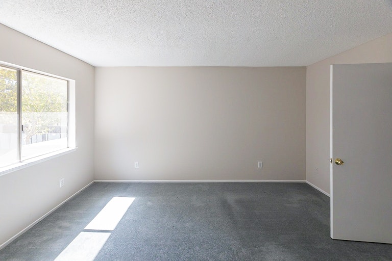 Photo 19 of 23 - 717 Walnut Dr, Lake Elsinore, CA 92530