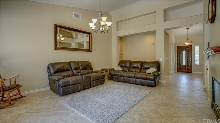 Photo 18 of 53 - 10167 Cartagena Dr, Moreno Valley, CA 92557