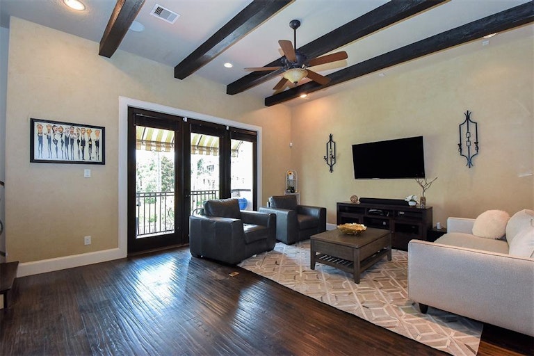Photo 8 of 32 - 806 Reinerman St, Houston, TX 77007