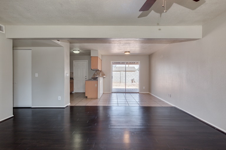 Photo 9 of 25 - 1234 W Erie St, Chandler, AZ 85224