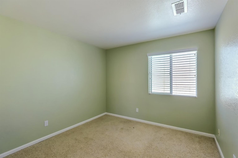 Photo 36 of 54 - 5071 Tuckerman Way, Sacramento, CA 95835