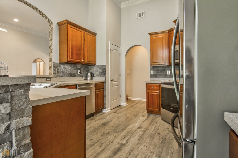 Photo 18 of 48 - 60 Providence Dr, Covington, GA 30016
