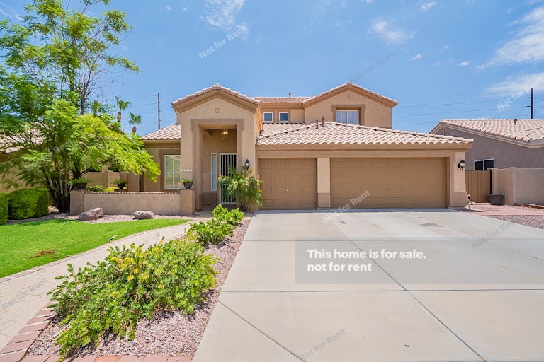 Photo 1 of 45 - 1345 W Washington Ave, Gilbert, AZ 85233