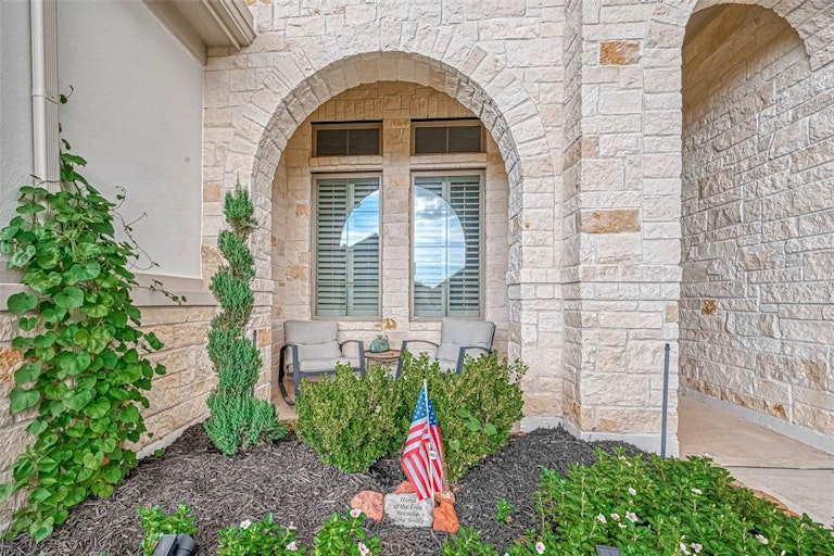 Photo 6 of 48 - 21606 Albertine Dr, Tomball, TX 77377