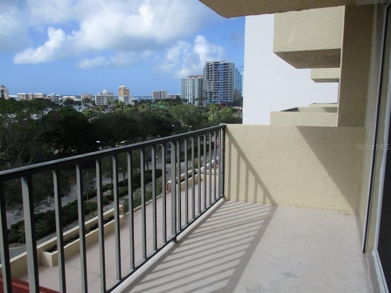 Photo 14 of 14 - 101 S Gulfstream Ave #7H, Sarasota, FL 34236