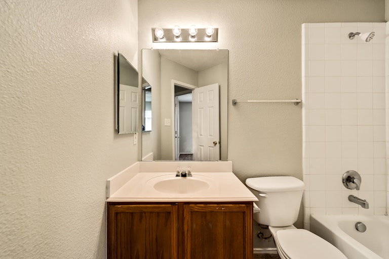 Photo 22 of 27 - 1018 Halifax Ln, Forney, TX 75126