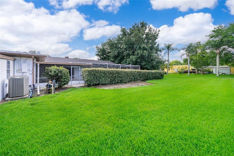Photo 36 of 38 - 304 Kentucky Ave, Saint Cloud, FL 34769