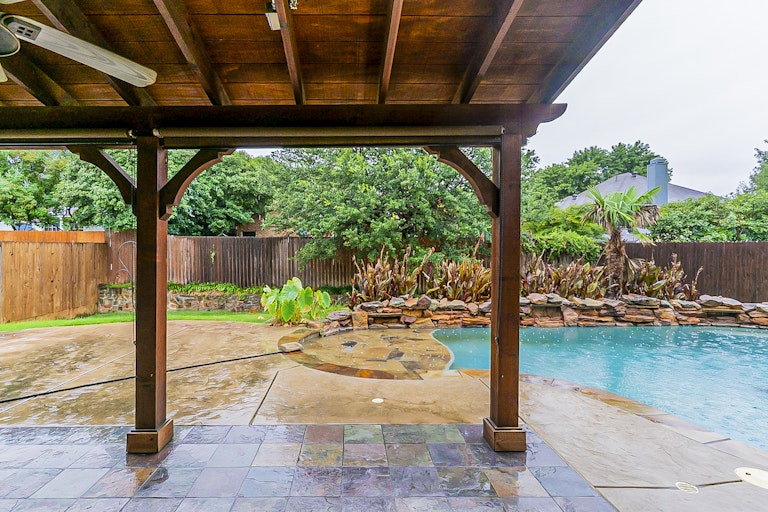 Photo 25 of 25 - 7909 Spring Run, North Richland Hills, TX 76182