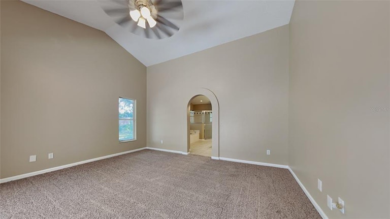 Photo 14 of 21 - 7613 Silver Crown Ct, Orlando, FL 32818