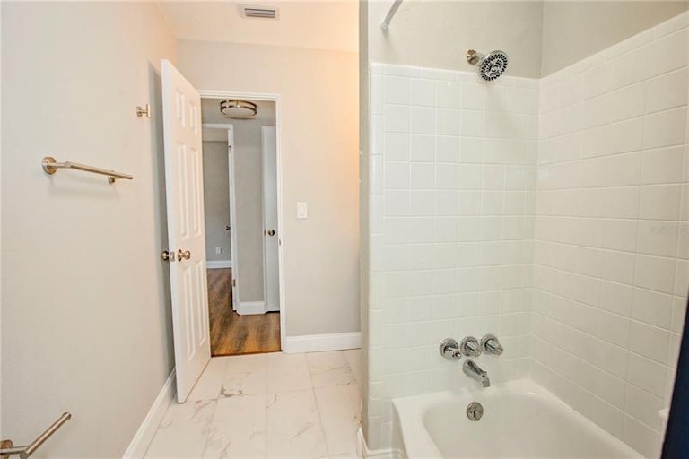 Photo 30 of 36 - 8301 Edie Way, Orlando, FL 32810