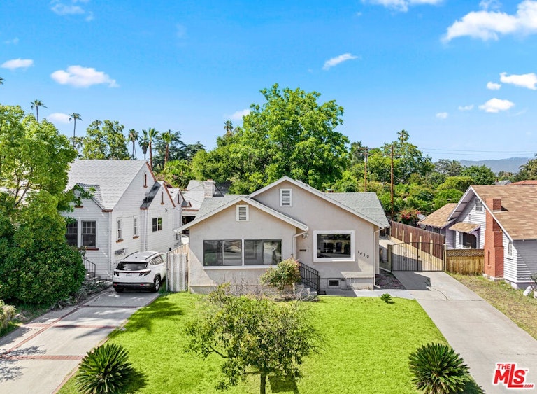 Photo 9 of 41 - 1410 Alhambra Rd, South Pasadena, CA 91030