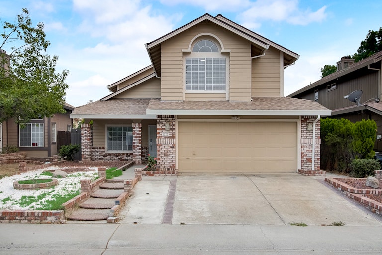 Photo 10 of 35 - 4052 Tawny Meadow Way, Antelope, CA 95843