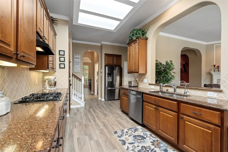 Photo 21 of 48 - 26511 Park Point Ln, Katy, TX 77494