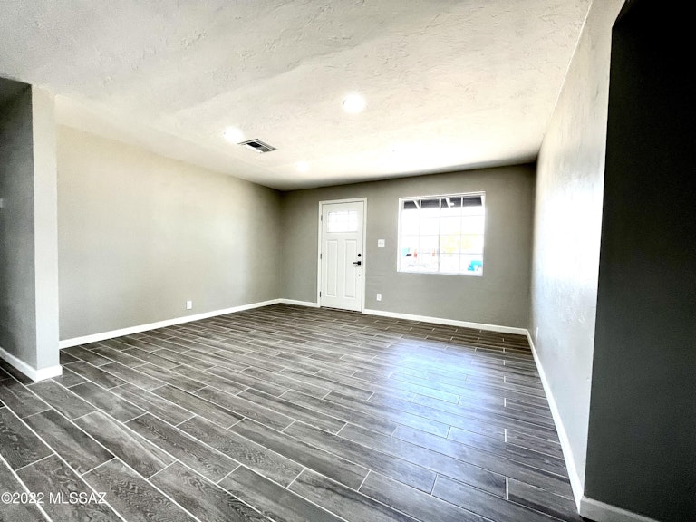 Photo 12 of 39 - 5558 E 24th St, Tucson, AZ 85711
