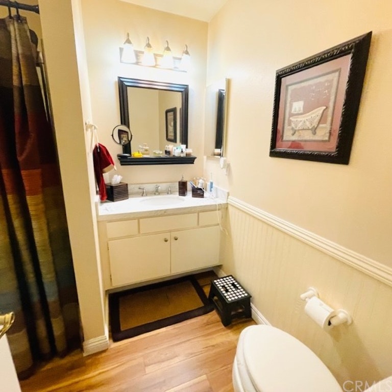 Photo 16 of 24 - 267 S Camino De Naranjas, Anaheim, CA 92807