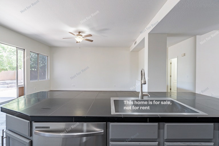Photo 12 of 45 - 1345 W Washington Ave, Gilbert, AZ 85233