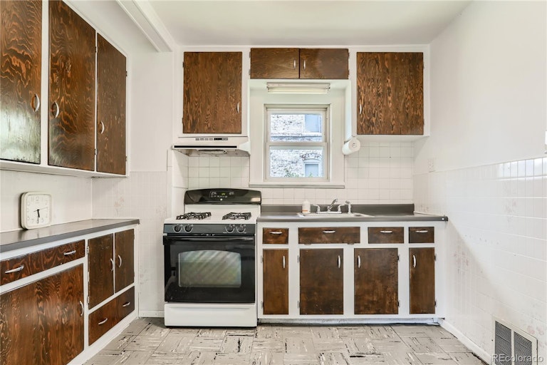 Photo 6 of 14 - 131 W Byers Pl, Denver, CO 80223