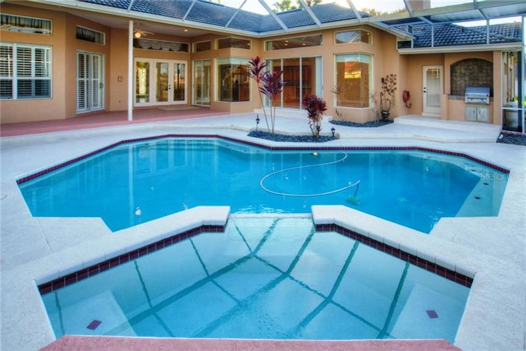 Photo 21 of 25 - 18630 Avenue Capri, Lutz, FL 33558