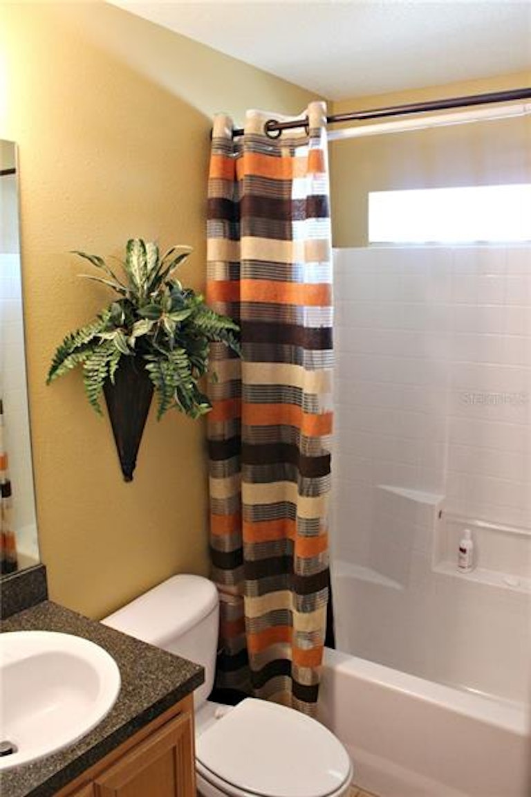 Photo 22 of 24 - 847 Cumberland Cir, Minneola, FL 34715