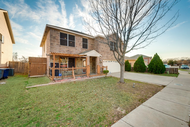 Photo 27 of 28 - 1367 Falcon Dr, Grand Prairie, TX 75051