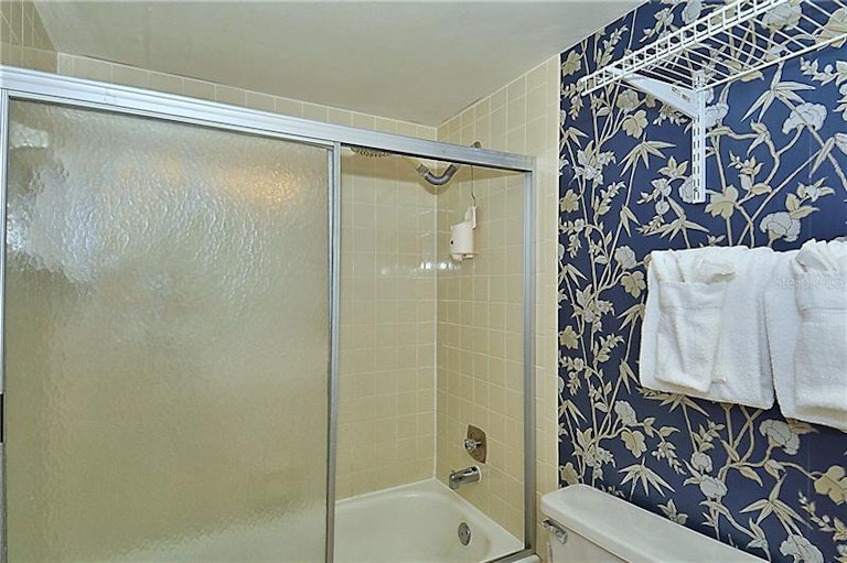 Photo 17 of 22 - 14146 Gulf Blvd #4C, Madeira Beach, FL 33708