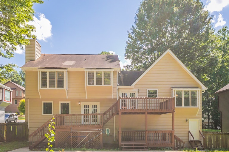 Photo 7 of 28 - 2511 Deer Isle Cv, Lawrenceville, GA 30044