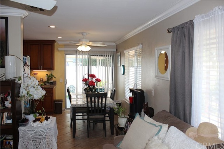 Photo 8 of 19 - 7905 Galway Ct, Riverside, CA 92503