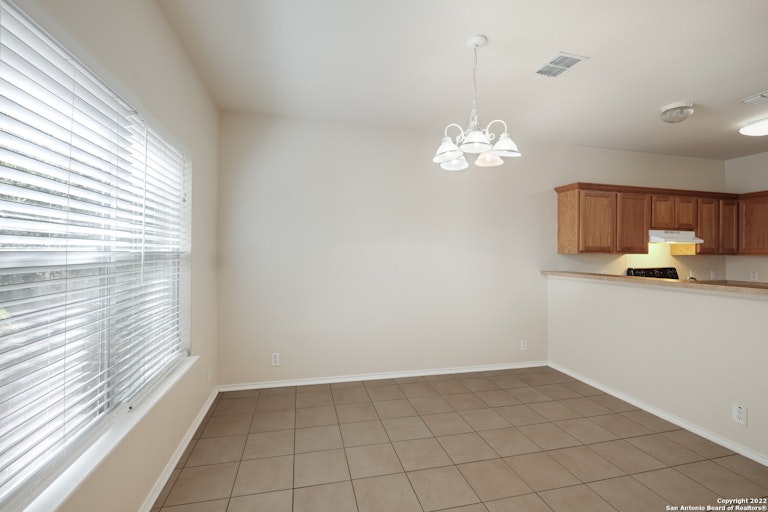 Photo 5 of 20 - 5555 Painter Grn, San Antonio, TX 78240