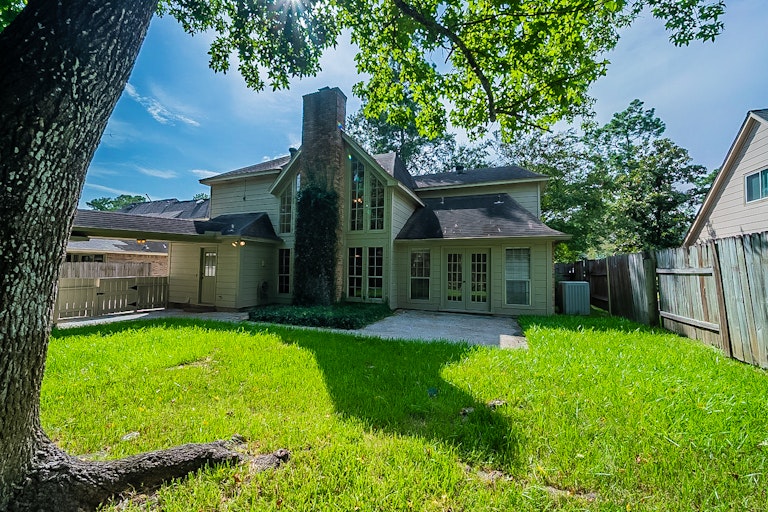 Photo 34 of 37 - 5522 Lone Cedar Dr, Kingwood, TX 77345