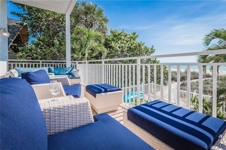 Photo 7 of 51 - 9924 Gulf Blvd, Treasure Island, FL 33706