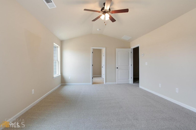 Photo 17 of 25 - 200 Villa Grande Dr #25, Locust Grove, GA 30248