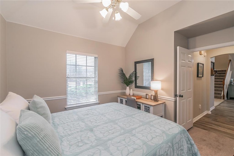 Photo 22 of 40 - 4805 Campfire Ct, Fort Worth, TX 76244