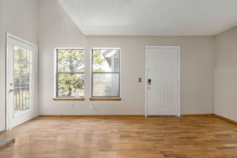 Photo 7 of 13 - 919 S Dawson Way #11, Aurora, CO 80012