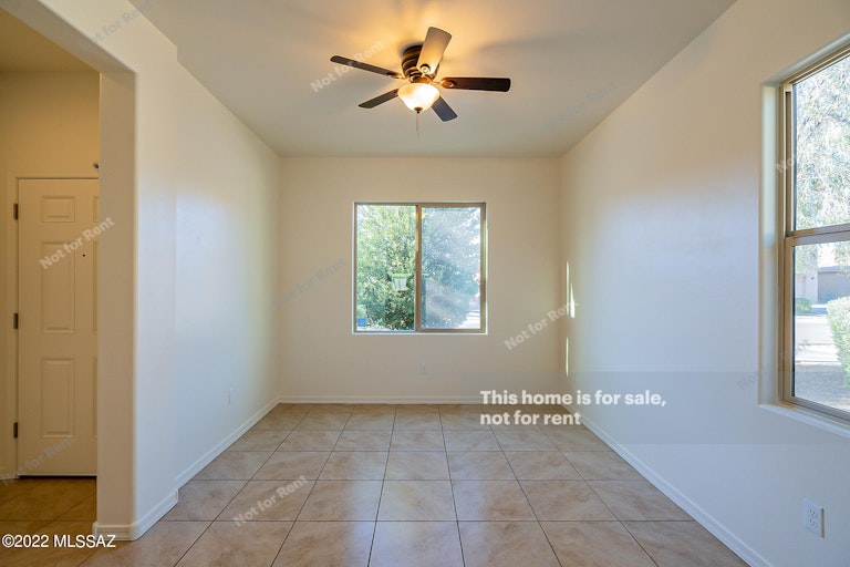 Photo 13 of 35 - 8279 W Green Kingfisher Ln, Tucson, AZ 85757