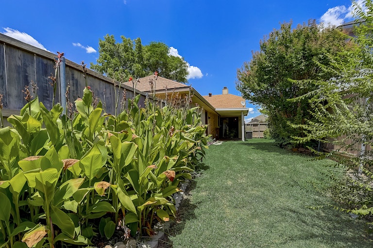 Photo 22 of 30 - 1502 Windmill Ln, Mesquite, TX 75149