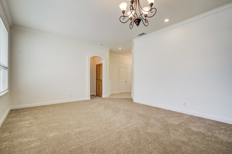 Photo 13 of 28 - 9405 Moondancer Cir, Roseville, CA 95747