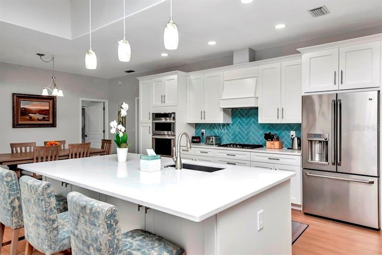 Photo 24 of 72 - 18910 Maisons Dr, Lutz, FL 33558