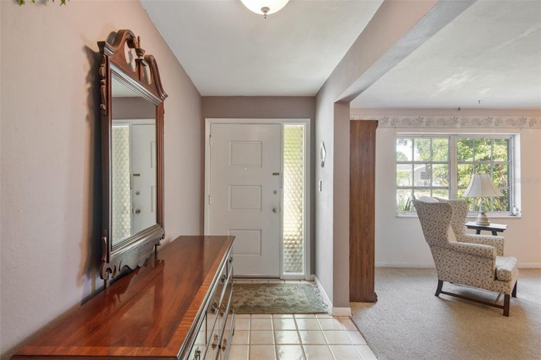 Photo 10 of 42 - 372 Westwinds Dr, Palm Harbor, FL 34683