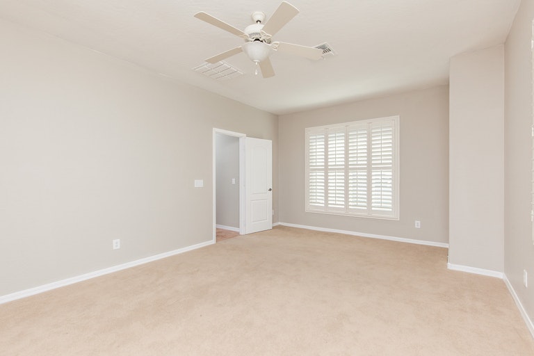 Photo 3 of 25 - 1511 E Birdland Dr, Gilbert, AZ 85297