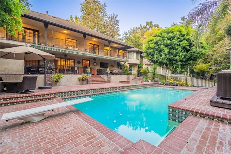 Photo 35 of 59 - 2899 N Monte Verde Dr, Covina, CA 91724
