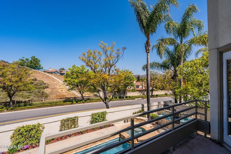 Photo 24 of 31 - 617 Breckenridge Pl, Simi Valley, CA 93065