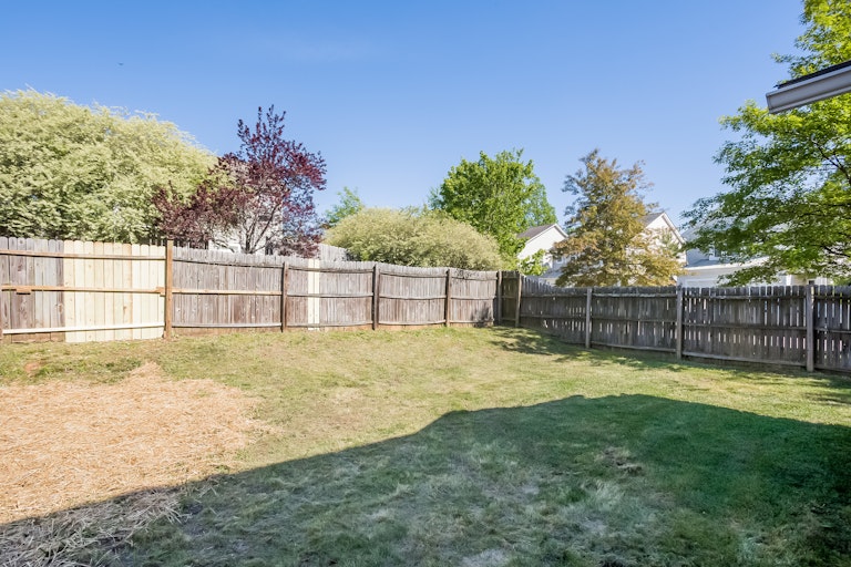Photo 22 of 25 - 113 Trayesan Dr, Holly Springs, NC 27540