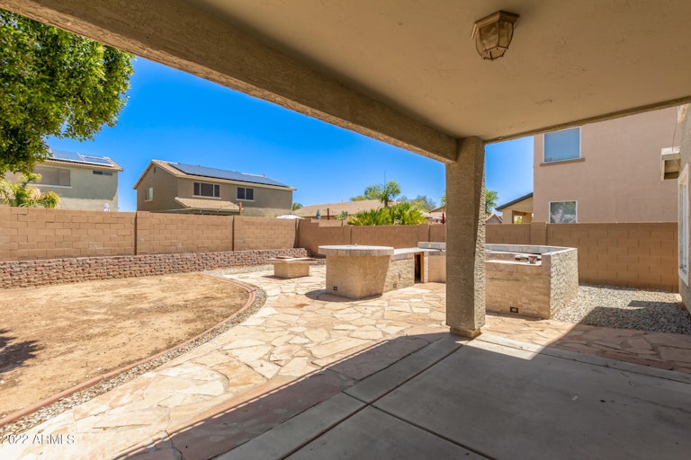 Photo 6 of 32 - 14880 W Columbine Dr, Surprise, AZ 85379