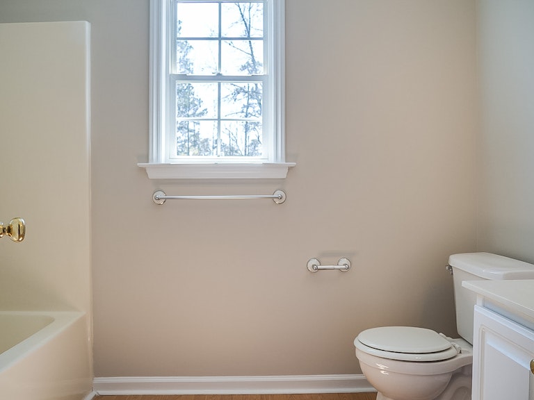 Photo 17 of 23 - 1142 Darius Pearce Rd, Youngsville, NC 27596