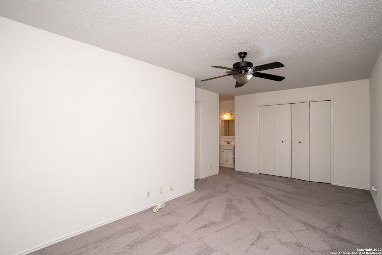 Photo 12 of 17 - 9140 Timber Path #4003, San Antonio, TX 78250
