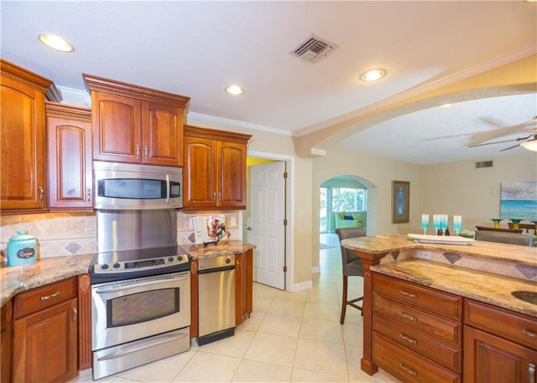 Photo 8 of 25 - 308 La Hacienda Dr, Indian Rocks Beach, FL 33785