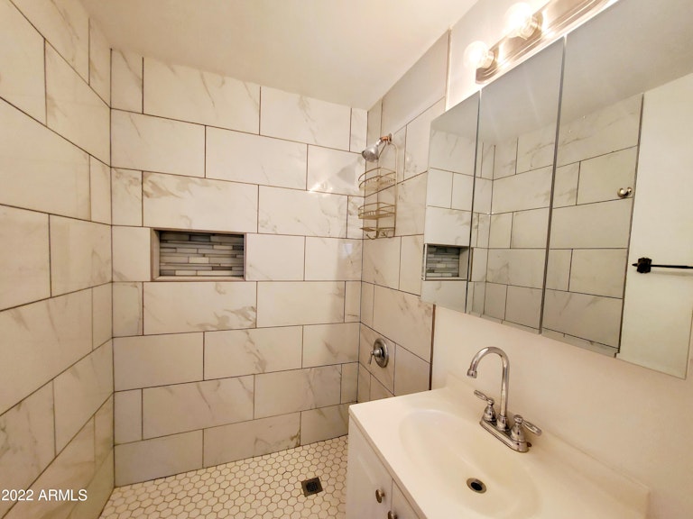 Photo 32 of 42 - 11122 W Connecticut Ave, Youngtown, AZ 85363