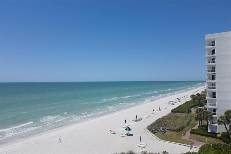 Photo 35 of 63 - 1000 Longboat Club Rd #702, Longboat Key, FL 34228